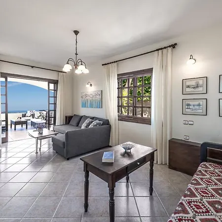 Dim Art Traditional - With Private Pool *